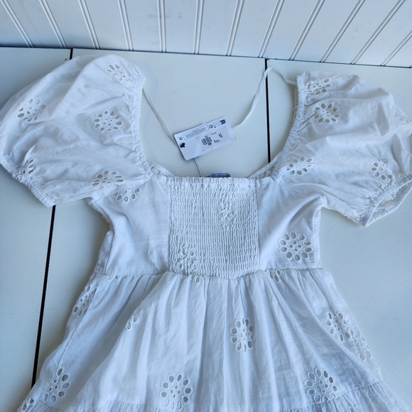 NWT Primark Women’s White Eyelet Knee Length Dress With Puff Sleeves Cotton Sz 0 - Picture 5 of 14